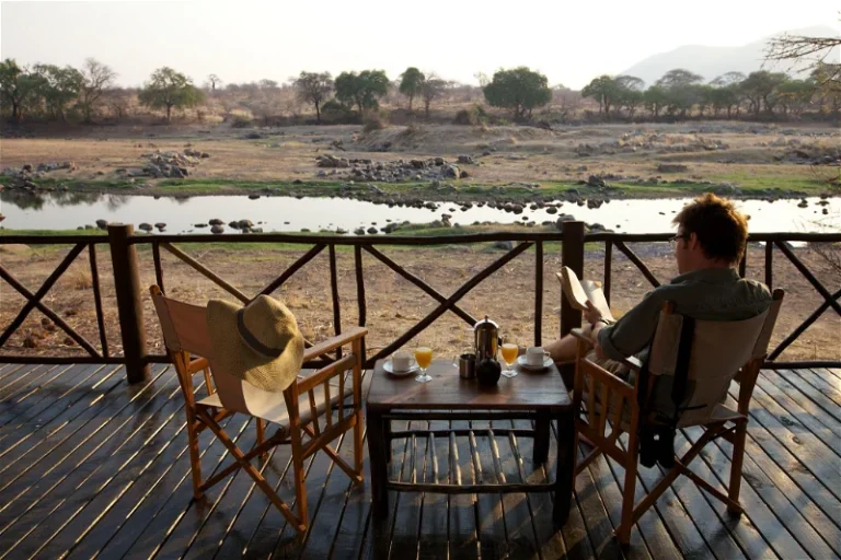 Ruaha River Lodge3